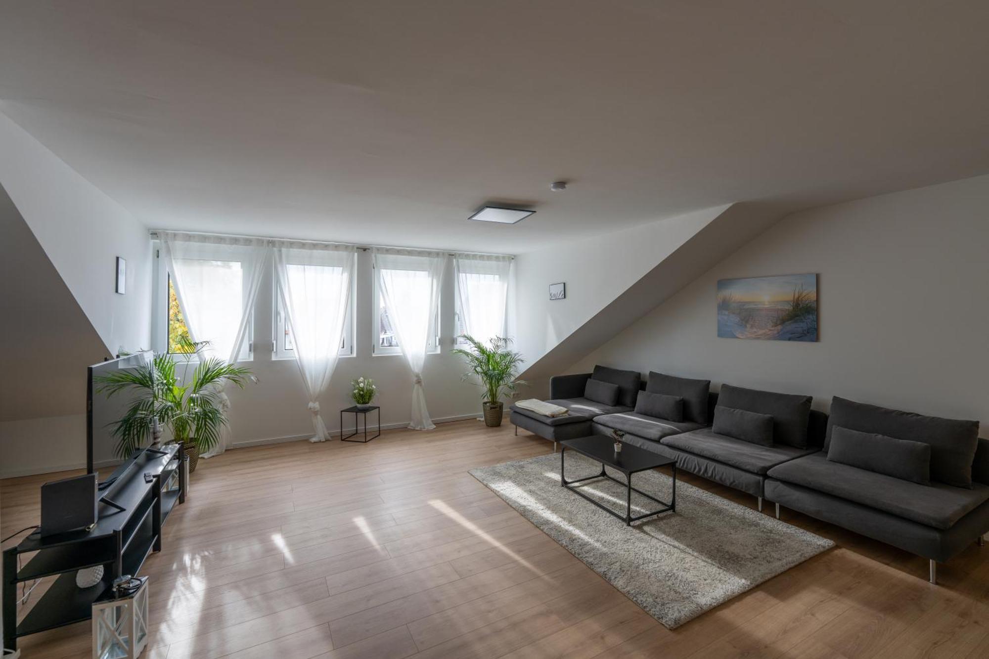 Apartment Im Dachgeschoss Plankstadt Luaran gambar