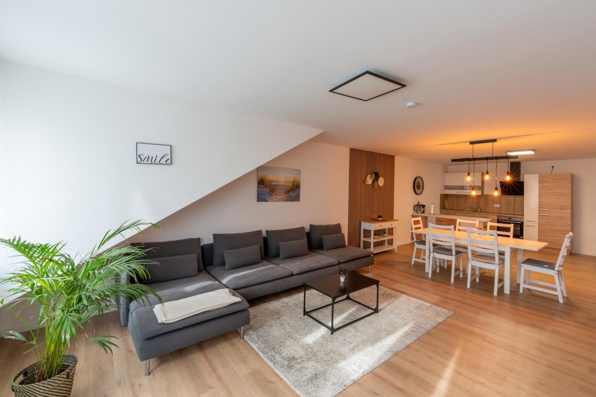 Apartment Im Dachgeschoss Plankstadt Luaran gambar